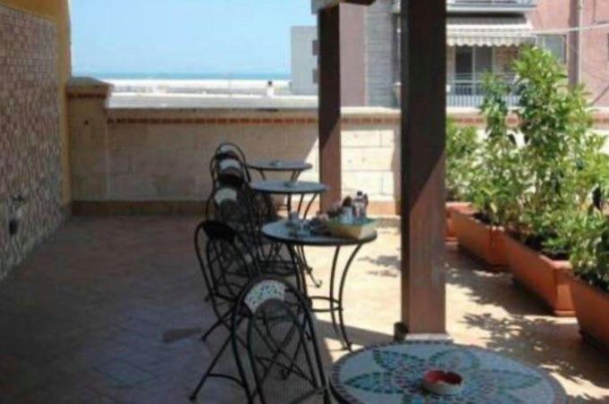B&B Al Porto Novo ビシェーリエ エクステリア 写真