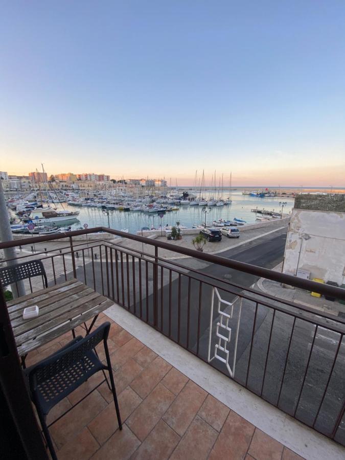 B&B Al Porto Novo ビシェーリエ エクステリア 写真
